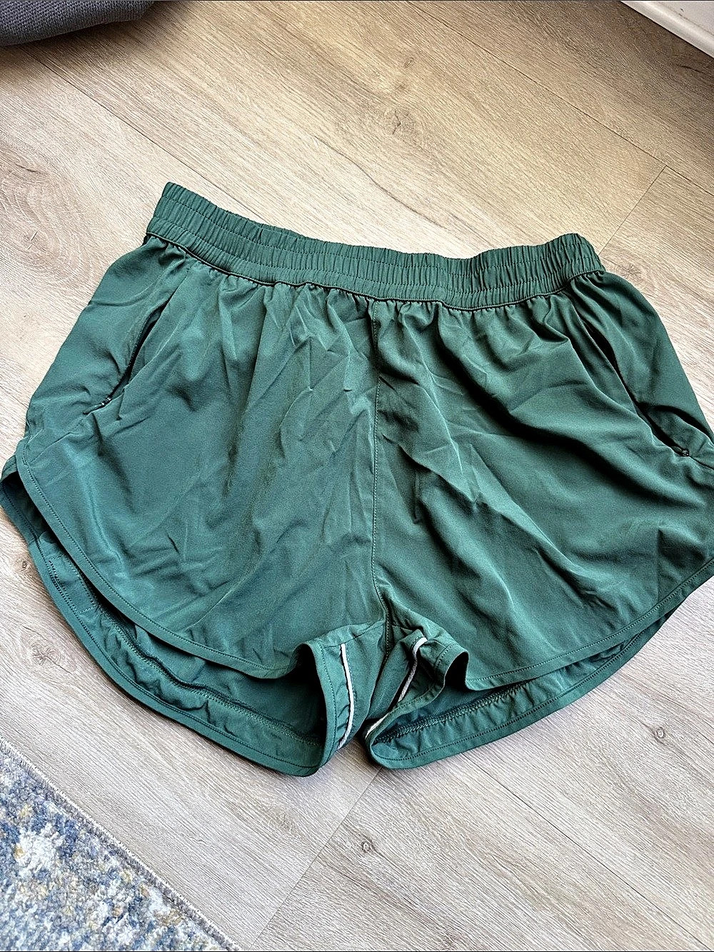 Ptula Speed Up Low-Rise Lined Short 2.5" Green